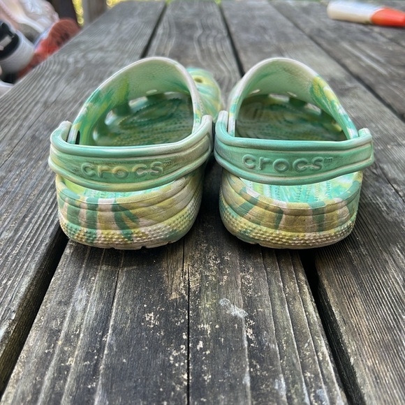 Tie dye Crocs - Picture 4 of 7